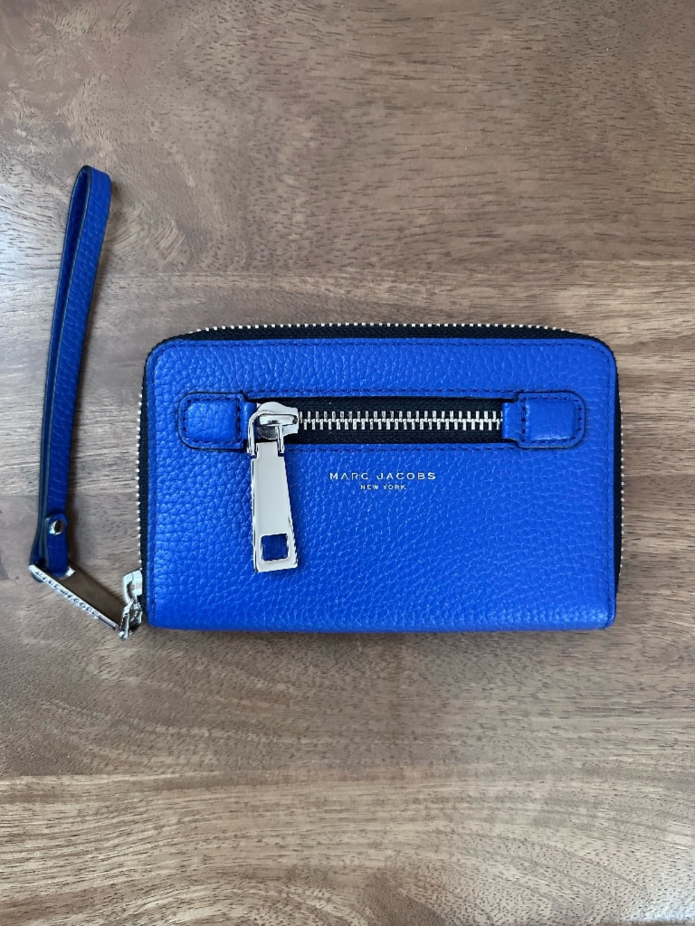 Marc Jacobs Gotham City Phone wallet